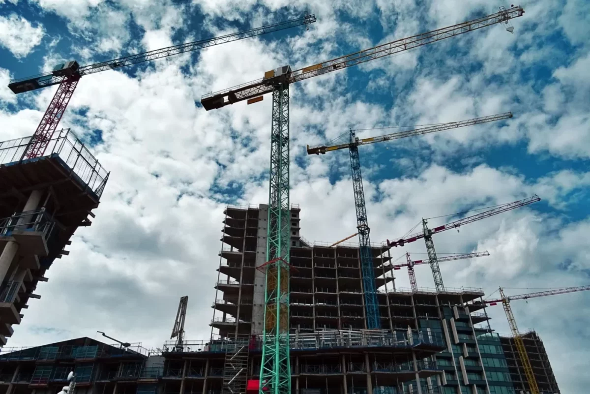Contact Management Tips for Commercial Real Estate Professionals