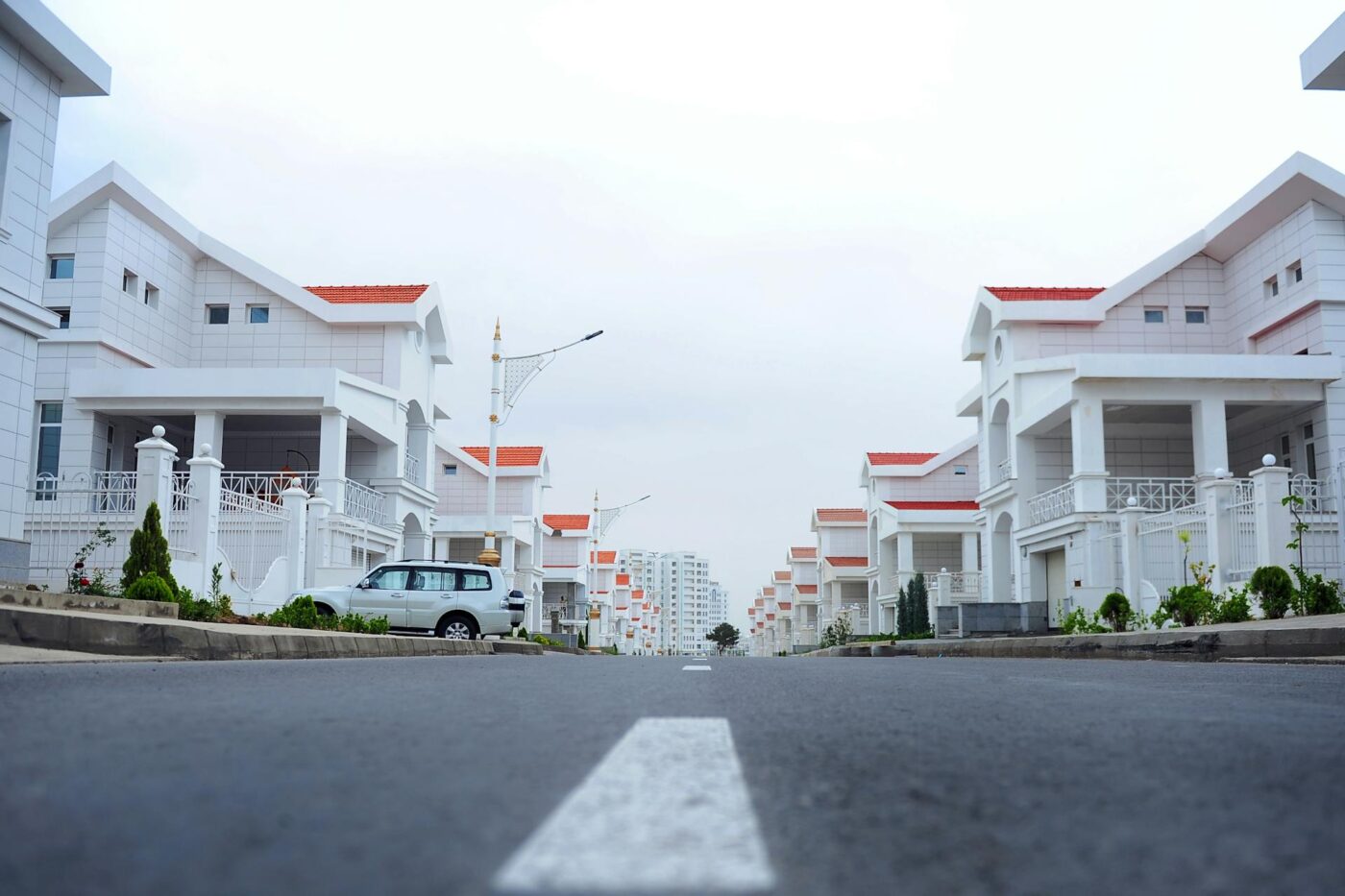 Navigating Challenges in Real Estate Investing: Essential Strategies for Success
